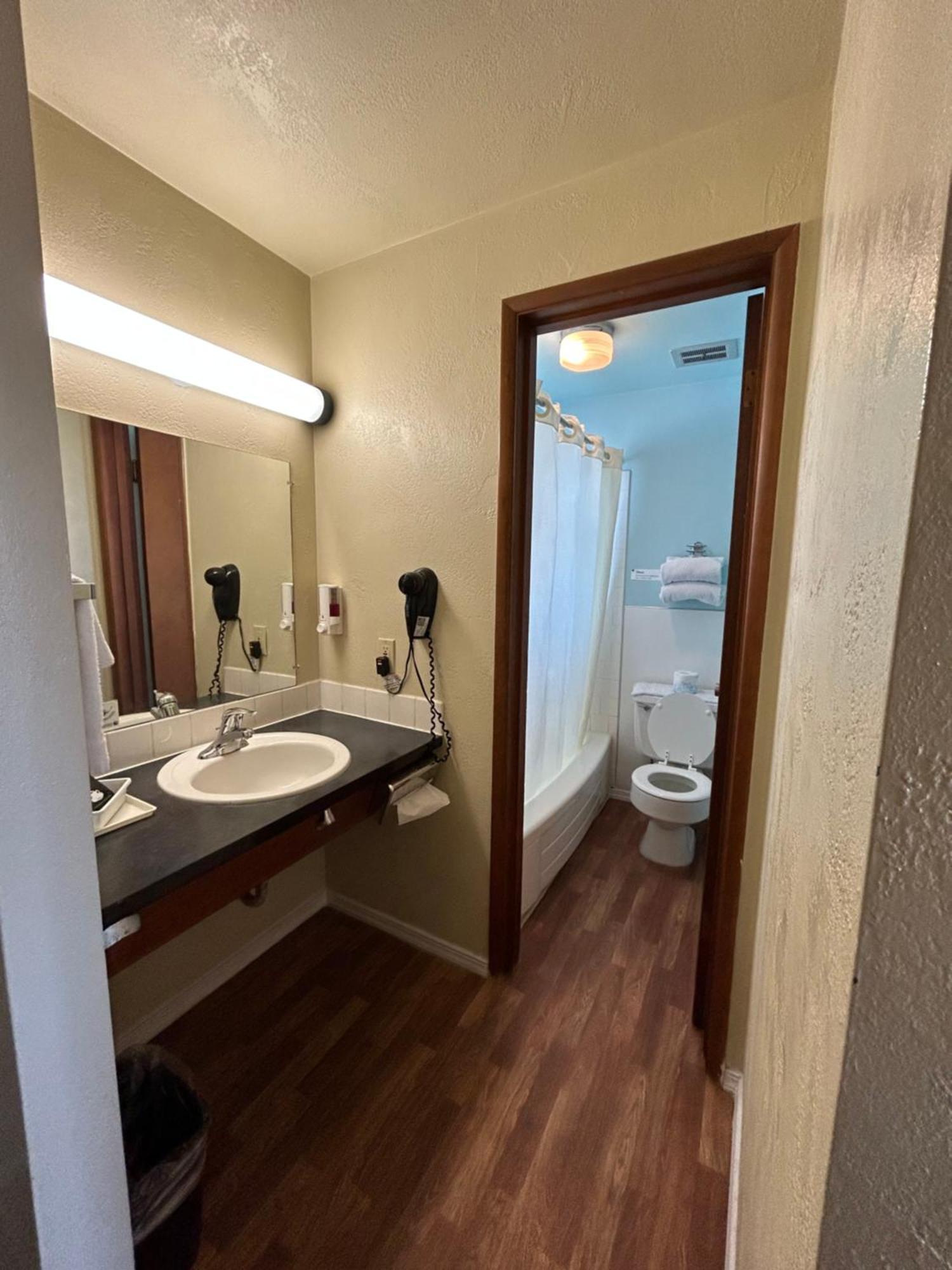 Economy Inn Reedsport Ngoại thất bức ảnh